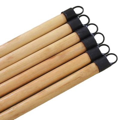 China Smoothy Size Quality Brush Wood Painted Cleaning Tools Varnished Broom Handle Guangxi Factory for sale