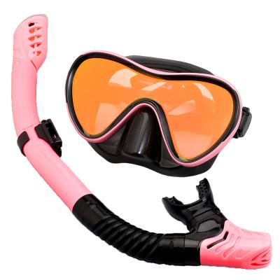 China New Design Professional Scuba Diving Equipment Silicone Snorkel Diving Mask Set For Adult for sale