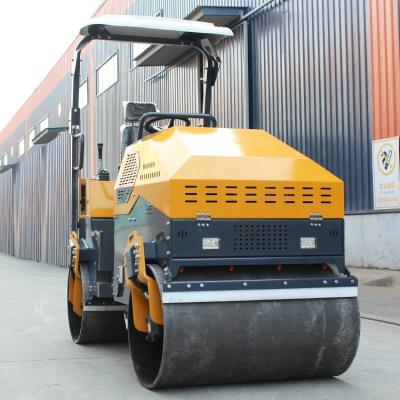 China Hotels 3000kg 3 Ton Diesel Engine Mini Compactor Road Roller Ride On Roller for sale