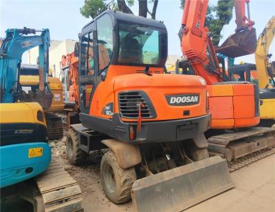 China                  Used Doosan Mini Wheel Excavator Doosan Dx60W, Secondhand Doosan 6 Ton Hydraulic Mobile Digger Dx60W in Stock              for sale