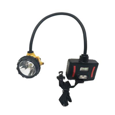 中国 15000Lux Explosion Proof Safety Lamps With IP68 Rated For 1000 Charge Cycles 販売のため