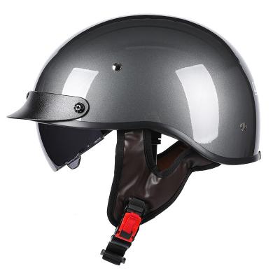 Cina D-helmet Wholesale Half Face DOT Certificate High quality Motorcycle Helmet in vendita