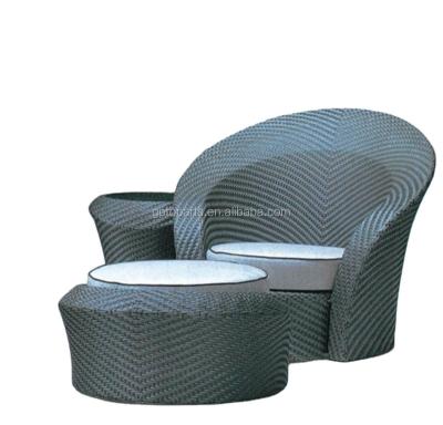 China Modern Outdoor Rattan Garden Rattan Bed Lounge Rattan Bed for sale