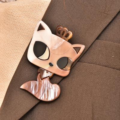 China Customizable Color Styles New Lovely Cat Kitten Cat Acrylic Cute Cartoon Badge Horn Plate Multilayer Quilting Brooches for sale