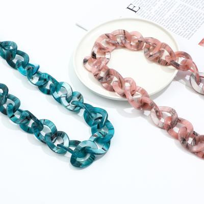 China 2021 High Quality Custom Unique Circle Shape Boho Acetate Acrylic Chain Necklace Pastel Jewelry for sale