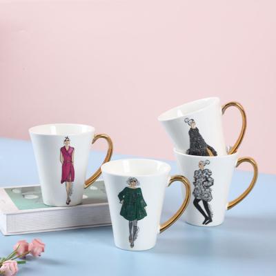 China Sustainable SHUNXIANG 440CC Fashion Lady Home Office White Porcelain Mugs Latte Coffee Mugs with Golden Handle for sale