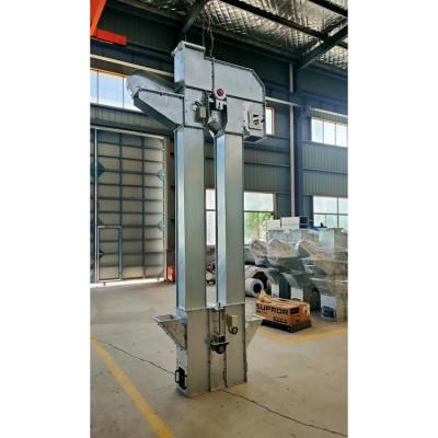 China Heat Resistant Vertical Feeding Uniform Pet Conveyor Elevator Stainless Steel C Feeding Bucket Elevator for sale