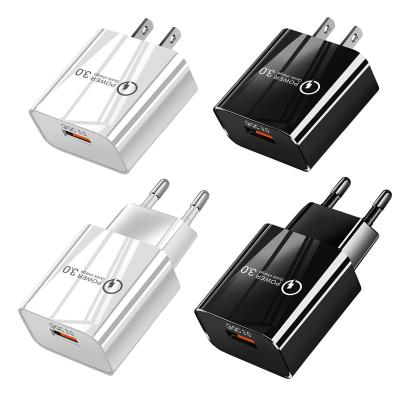 China European and American standard mini household mobile phone QC3.0 fast charging head charging usb charger for sale