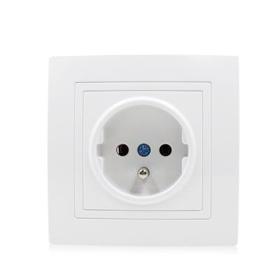 China 16A 220V industrial European standard white wall socket grounding socket for sale