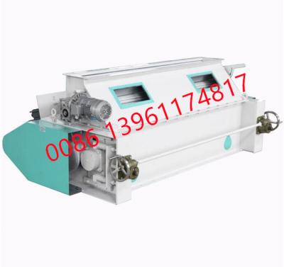 China Poultry SSLG animal feed animal feed granulator/shredder chicken feeder roller breaker/poultry feed shrimp for sale