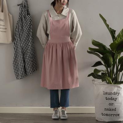 China Women styles Custom Restaurant Kitchen Women Cooking Chef Barista Vintage Cotton Apron Dress With Pocket for sale