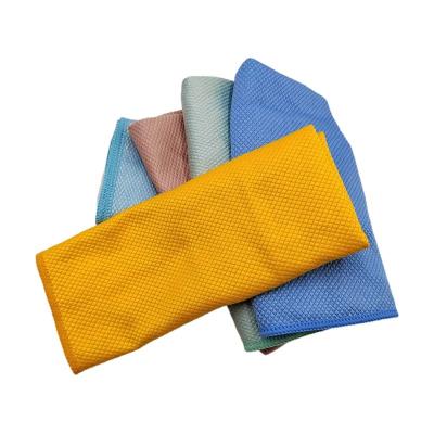 China Best Viable Selling Microfiber Fish Scale Cleaning Cloth 25x25cm For Appliances Wine Stained Glass Kitchen Polishing Dish Towel for sale