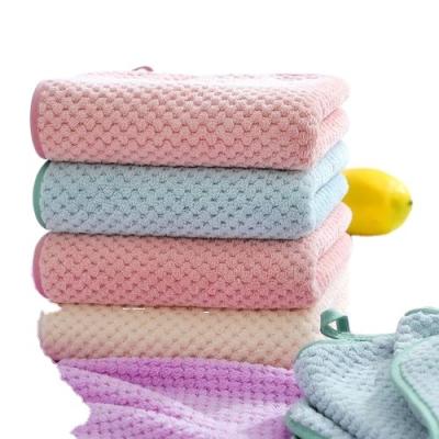 China Viable Hot Sale Microfiber Coral Fleece Pineapple Towel Kitchen Strong Absorbent Towel From Amazon China for sale