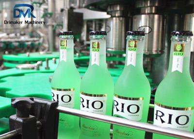 China Máquina de rellenar del refresco de la soda carbónica de la botella de cristal impulsada por motor en venta