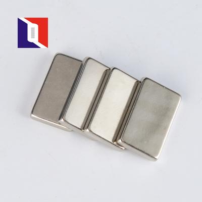 Cina Industrial Magnet Customized High Temperature Powerful Magnet N38h Sintered Blcok Neodymium Magnet in vendita