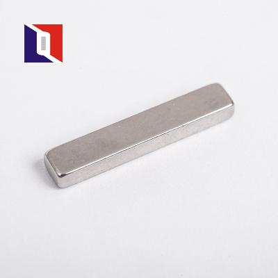 Chine Industrial Rare Earth Magnet Super Strong Gun Magnet Small Rectangular Neodium Magnet à vendre