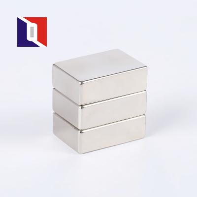 Chine Small High Saturation Wholesale Price Materi Ndfeb Magnet Neodymium Magnet Magnetic Block à vendre