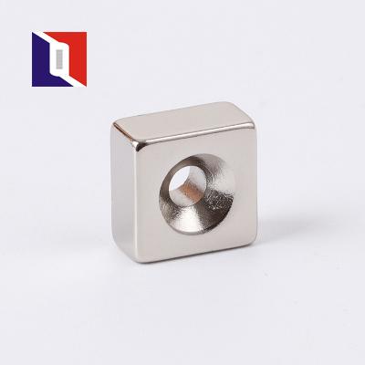 China Industrial Magnet N52 Permanent Square Magnet Neodium Magnet With Countersunk zu verkaufen