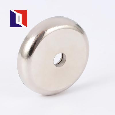 Cina Industrial Magnet Super Strong Permanent Disc Neodymium Pot Magnet With Countersunk Hole in vendita