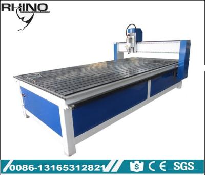 China El sistema Mach3 controló la máquina 1530 del router del CNC con el eje de la refrigeración por agua 5.5KW en venta