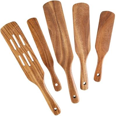 China Hot Selling Viable 5pcs Amazon Natural Teak Kitchen Utensils Spatulas Wooden Spoons Set High Quality Wooden Spurtles Set For Cooking for sale