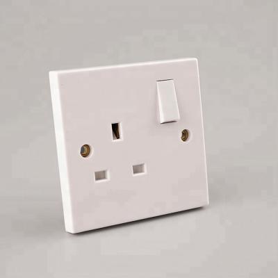 China Wall Socket 86*86mm Residential / Multi-Purpose Sem. 13A Siglen for sale