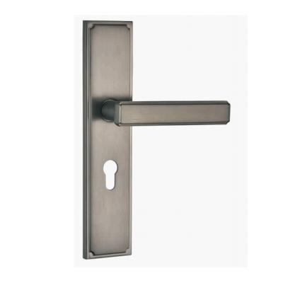 China Good quality EUROPEAN hot selling door handle lock sets sliding door handle with key lock for sale