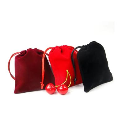 China Fashionable Velvet Fabric Jewelry Pouch With Drawstring for sale