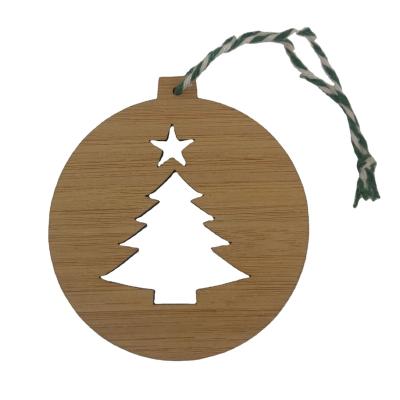 China Custom Christamas Decoration Wooden Christmas Hanging Tags Round Bamboo Tags for sale