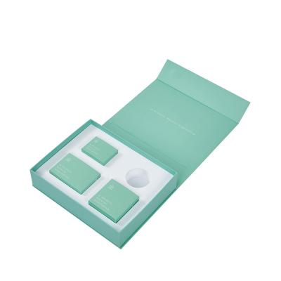 China Beauty Bundle Skin Care Makeup PR Box Custom Printed Cosmetic Boxes OEM Available for sale