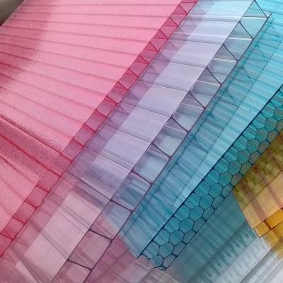 China UV-coated Soundproof Greenhouse Polycarbonate Hollow Sheet Environmental Friendly for sale