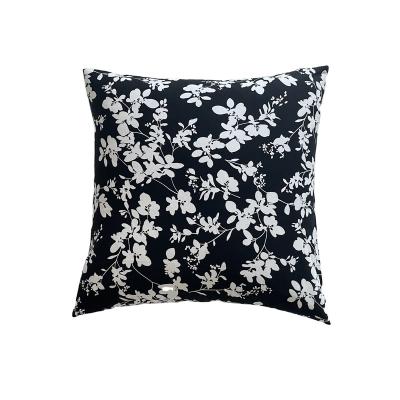 China Japandi Style Living Room Pure Cotton Anti-Static Black White Floral Handmade Cushion Cover for sale