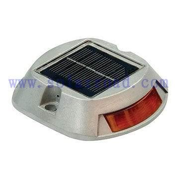 China Polycarbonate +Die Cast Aluminum Alloy High Brightness Roadside Beacon Aluminum Reflective Road Stud Solar Road for sale