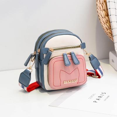 China Waterproof 2021 New Fashionable Female Messenger Bag Handbag Crossbody Bag Women Shoulder Bags for sale