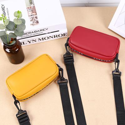 China 2021 new high quality shoulder bag solid color ladies cross - cross body bag mobile phone purse small - the body bag for sale