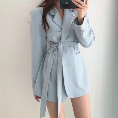 China Women's Anti-Wrinkle Lapel Collar V-Neckline Belt Waist Loose Casual Elegant Long Blazer for sale