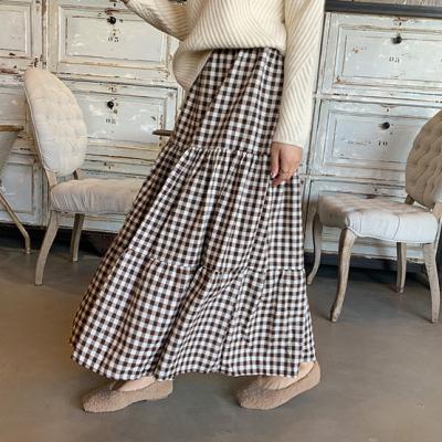 China Black and White Breathable Elastic Waist Checks Harden Style A Line Maxi Plaid Skirt for sale