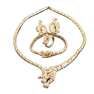 China CLASSIC Dubai Overdone Style 18k Gold Jewelry Sets Animal Tiger Ring Jewelry Sets Bangles And Earrings Choker Necklaces And Bracelets for sale