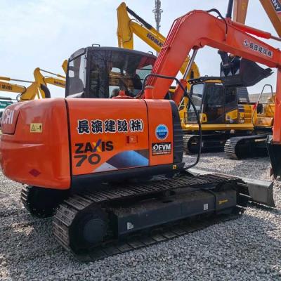 China 0.67 toneladas Compacto Excavadora usada Hitachi ZX70 Excavadora de rastreamento 0,33m3 Capacidade de balde à venda