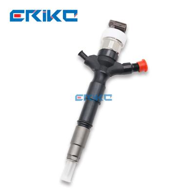 China Inyector de combustible diesel común del carril de ERIKC 5921 095000-5921 (23670-0L020) y recambios 095000592 de la inyección original del espray en venta