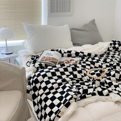 China Nordic anti-static checkerboard blanket thickened milk wool leisure sofa nap blanket blanket air conditioning for sale