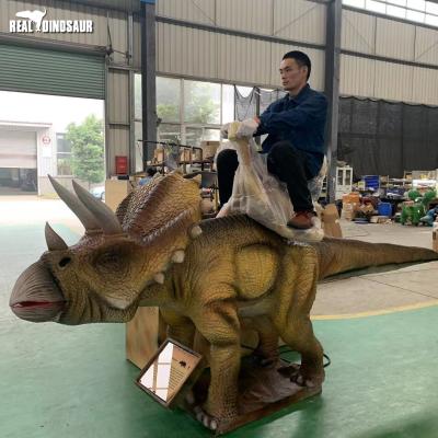 China Fun Amusement Park Animatronic Model Rides Dinosaur Rides For Kids Triceratops for sale