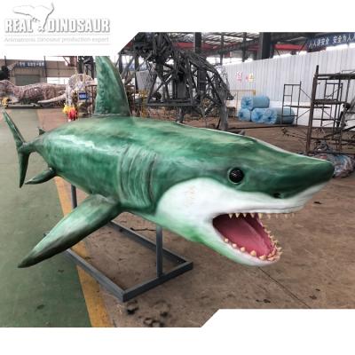 China Realistic Furs On Body Artificial Life Size Animatronic Animal Great White Shark for sale