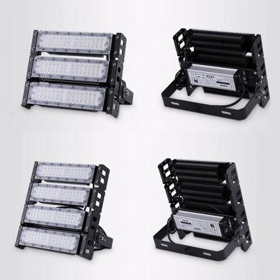 China Luz de inundación LED de aluminio con ángulo de haz de 120 grados 19500lm Flujo luminoso IP65 Calificación de resistencia al agua en venta