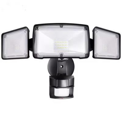 China 39W Three-Heads Three Heads Dimmable LED Flood Light for Maximum Luminosity for sale