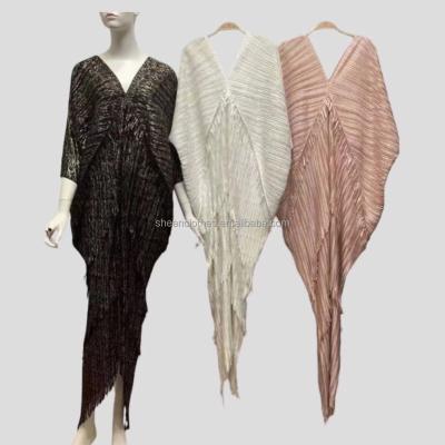 China Modest Lady Elegant Metallic Puff Sleeve Anti-Static V-Neckline Pleated Sequin Plus Size Bodycon Indian Long Dress Fringe Women's Even Dress for sale