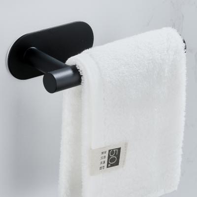 China DQSL Fashion Hot Sale Clothes Hook Cloth Rack Towel Rack Set Shower Towel Rack Wall Mounted Bathroom Set for sale