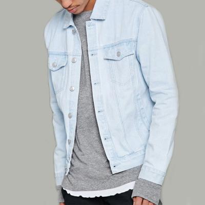 China Casual Wear Breathable Stylish Mens Clean Wash Pockets Button Placket Denim Jacket for sale