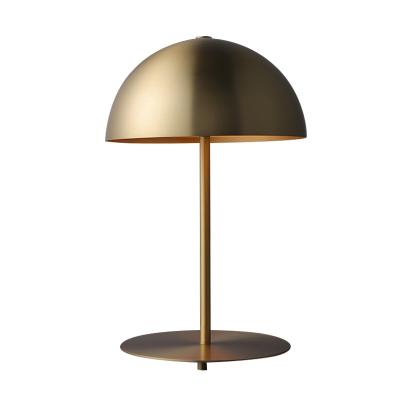 China Lighting Functions Modern Simple Design Brass Metal Reading Lamp Home Bedroom Study Decorative Lamp Gold/Pink Mushroom Lamp E27 for sale