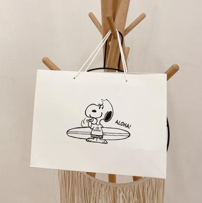 China Custom Recyclable Wholesale Custom Chic Simple White Gift Bag Cartoon Gift/Clothes/Shoes Gift Shopping Bags for sale